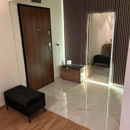 Apartment Old *